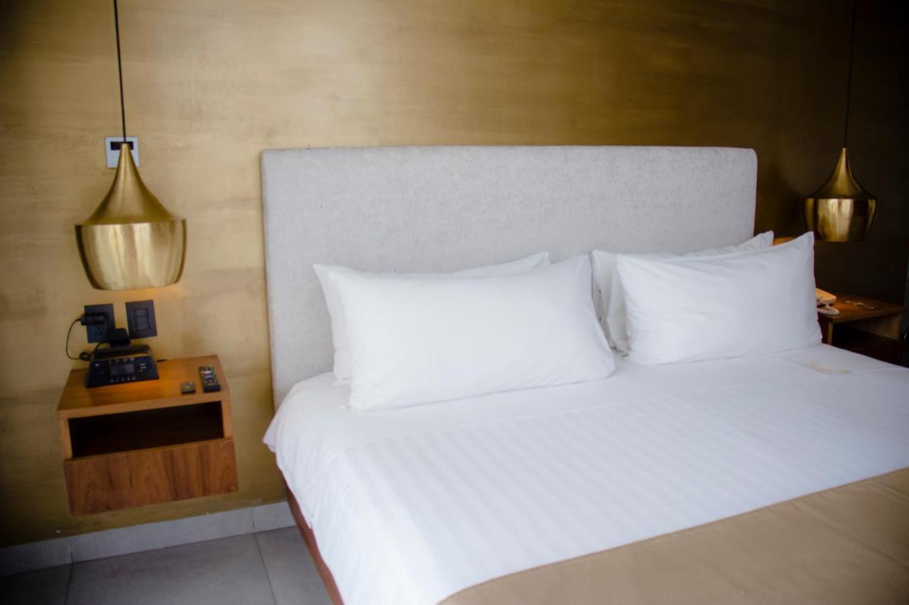 It Boutique Hotel & Restaurant Playa del Carmen Exterior photo