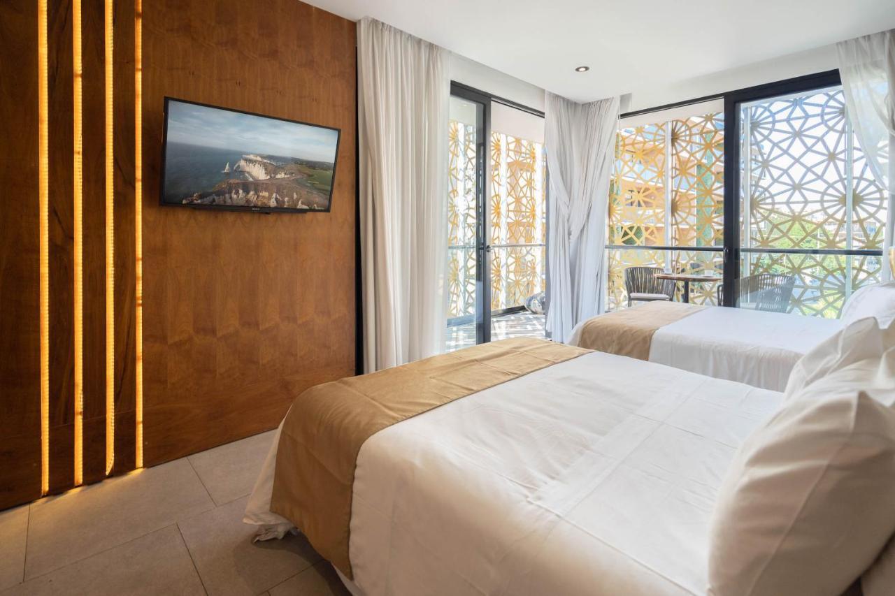 It Boutique Hotel & Restaurant Playa del Carmen Exterior photo